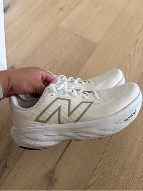 New Balance 1089 v14 Women's White Fresh Foam running shoe